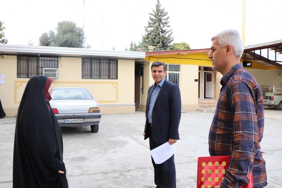 بازدید کرامتی رئیس اداره ارزیابی مازندران از پردیس فاطمه الزهرا (س) ساری 2