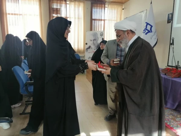 اهدای قرآن های مقام معظم رهبری 6