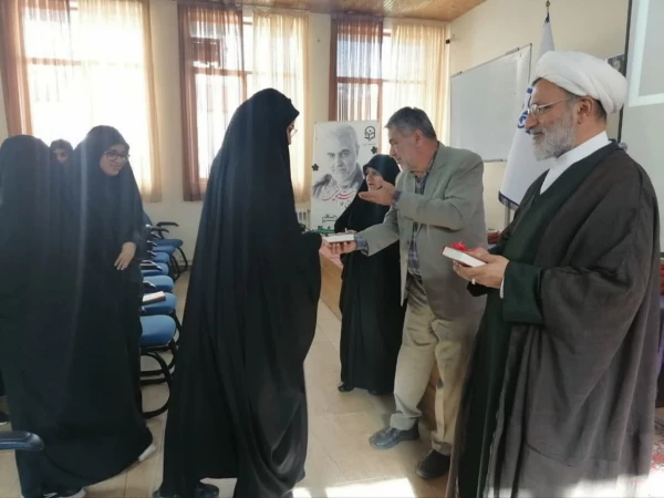 اهدای قرآن های مقام معظم رهبری 7