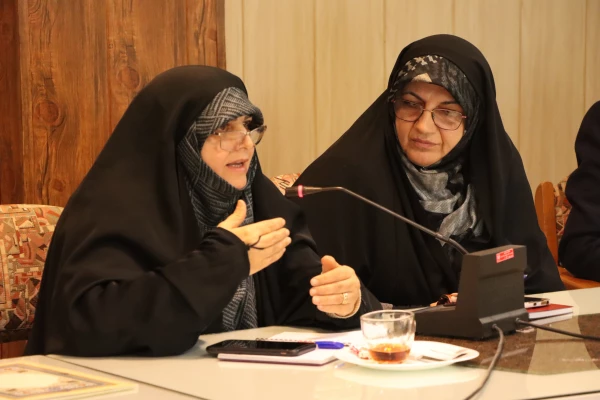 نشست هم اندیشی اساتید و اعضای هیئت علمی دانشگاه فرهنگیان مازندران با موضوع راهکارهای تسهیل ازدواج دانشجومعلمان 5