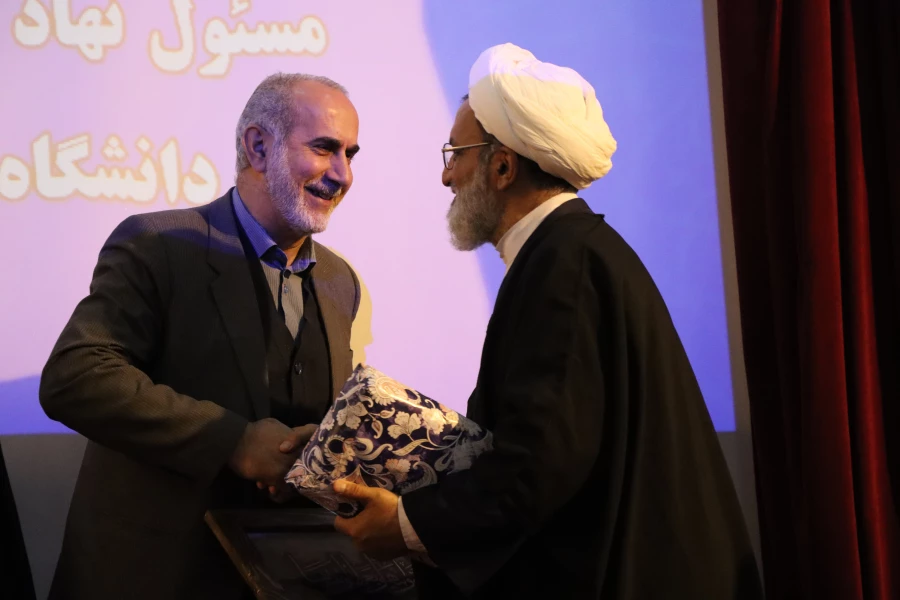 برگزاری آیین تکریم و معارفه مسئول نهاد مقام معظم رهبری در دانشگاه فرهنگیان مازندران  3