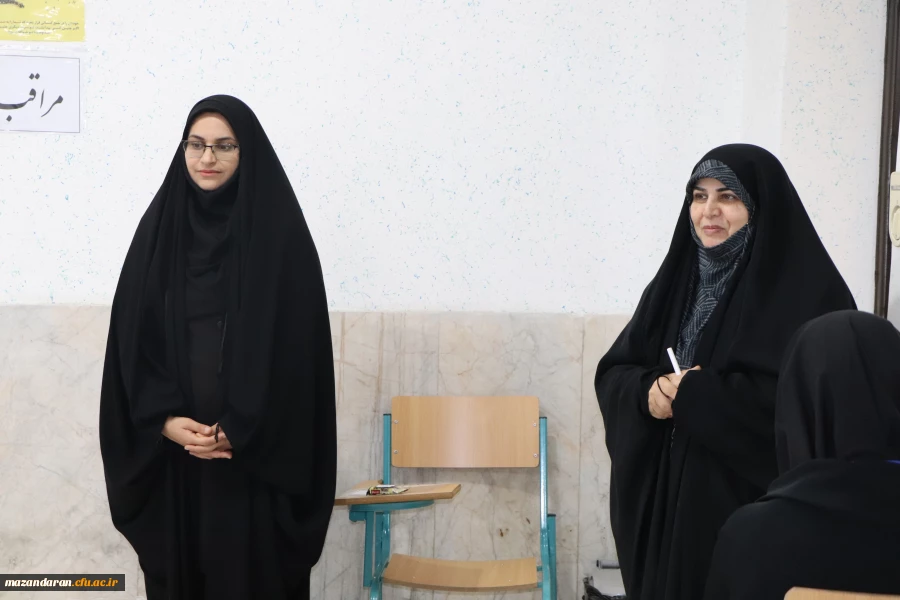 بازدید رضایی منش رییس پردیس فاطمه الزهرا (س) ساری  از روند برگزاری آزمون ها 2