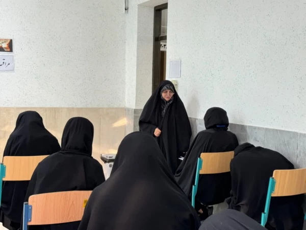 آخرین روز برگزاری امتحانات پایان ترم دانشجویان با حضور رضایی منش رئیس پردیس فاطمه الزهرا (س) ساری 2