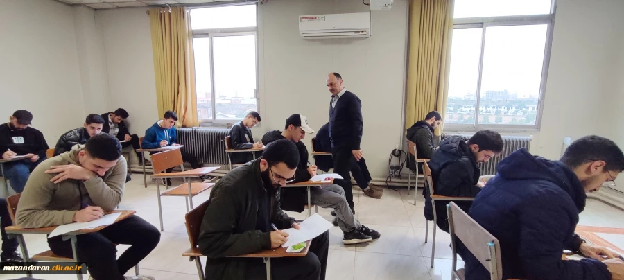 آخرین روز برگزاری امتحانات پایان ترم دانشجویان با حضور علی محمد فلاح رئیس مرکز شهید رجایی بابل 2