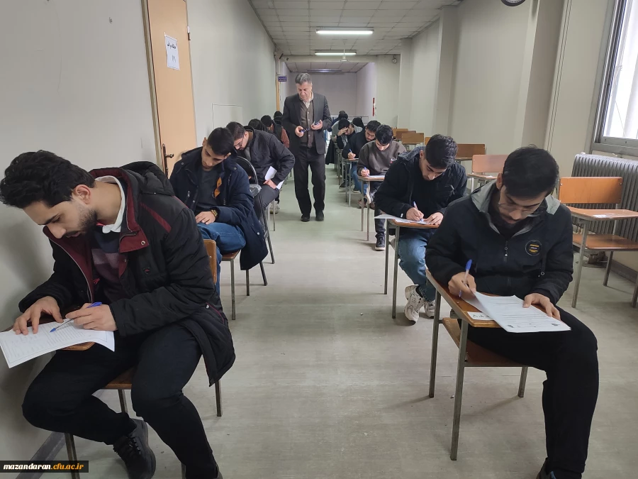 آخرین روز برگزاری امتحانات پایان ترم دانشجویان با حضور علی محمد فلاح رئیس مرکز شهید رجایی بابل 6