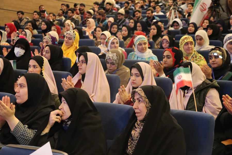 گزارش تصویری  |  اختتاحیه سومین جشنواره اقوام دانشجومعلمان دانشگاه فرهنگیان به میزبانی استان مازندران 16