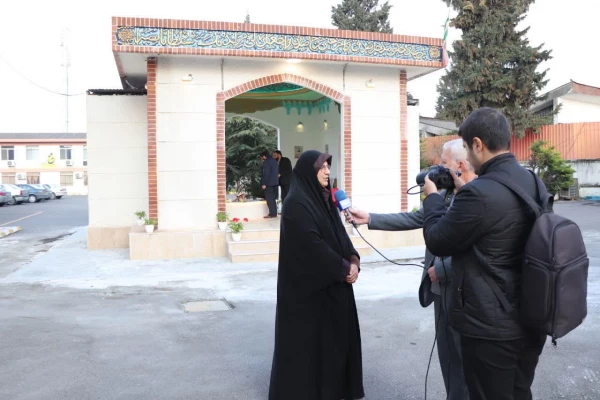 آیین افتتاحیه یادمان شهید گمنام دانشگاه فرهنگیان حضرت فاطمه(س)قائمشهر با حضور مسئولین استانی و شهرستانی،خانواده های شهدا، اساتید ،کارکنان، دانشجوها و بازتاب استانی اخبار برگزار شد. 2