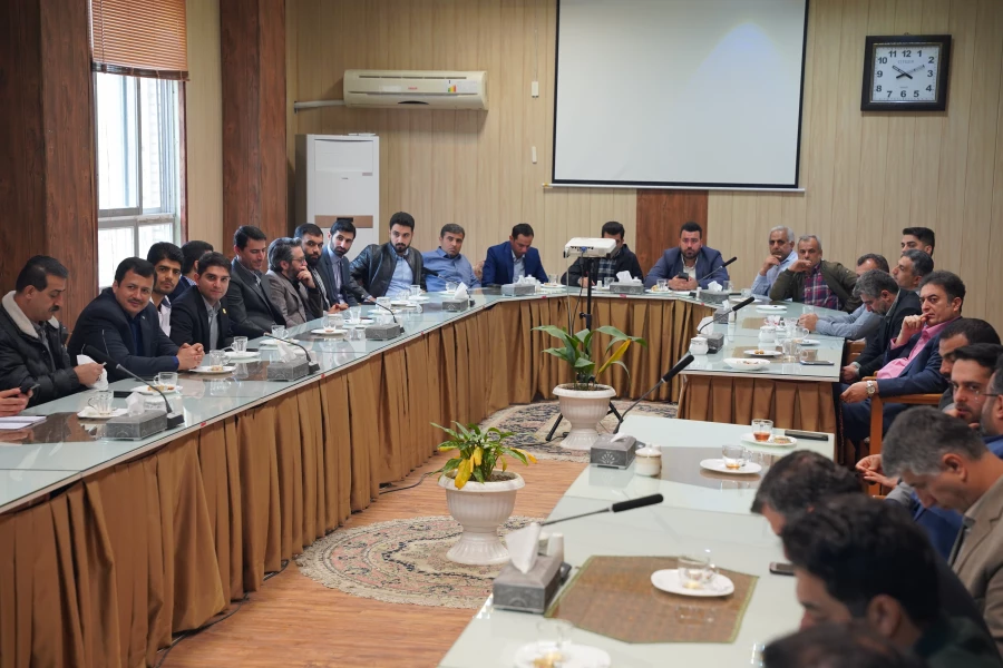 نشست صمیمی رئیس دانشگاه فرهنگیان مازندران با معاونین و کارکنان در آغاز سال جدید
 4