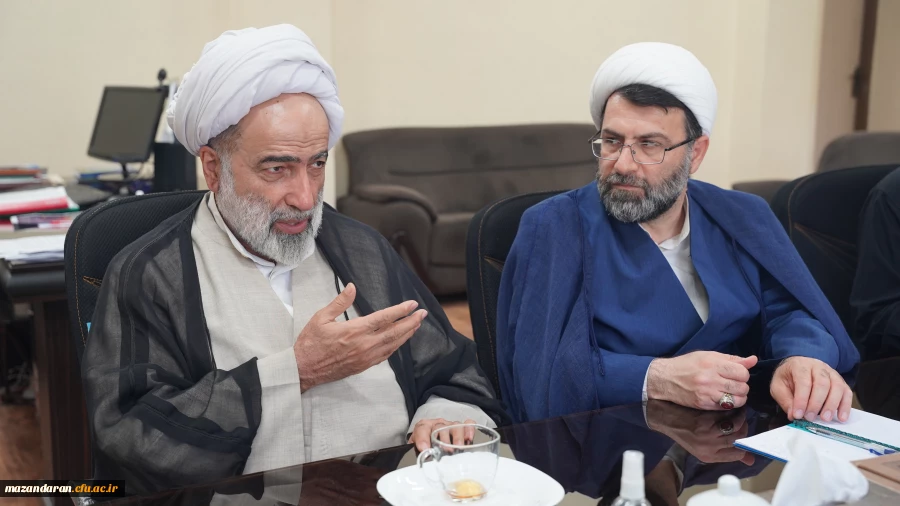 جلسه هماهنگی مراسم تجلیل از برگزیدگان مسابقه بزرگ قرآنی «زندگی با آیه ها، سی آیه سی پیام»
 4