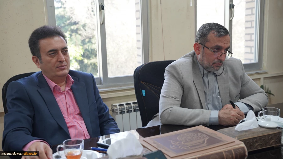 جلسه هماهنگی مراسم تجلیل از برگزیدگان مسابقه بزرگ قرآنی «زندگی با آیه ها، سی آیه سی پیام»
 5