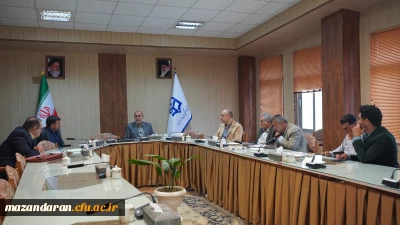 نشست رئیس دانشگاه فرهنگیان مازندران با اساتید و اعضای هیئت علمی دانشگاه