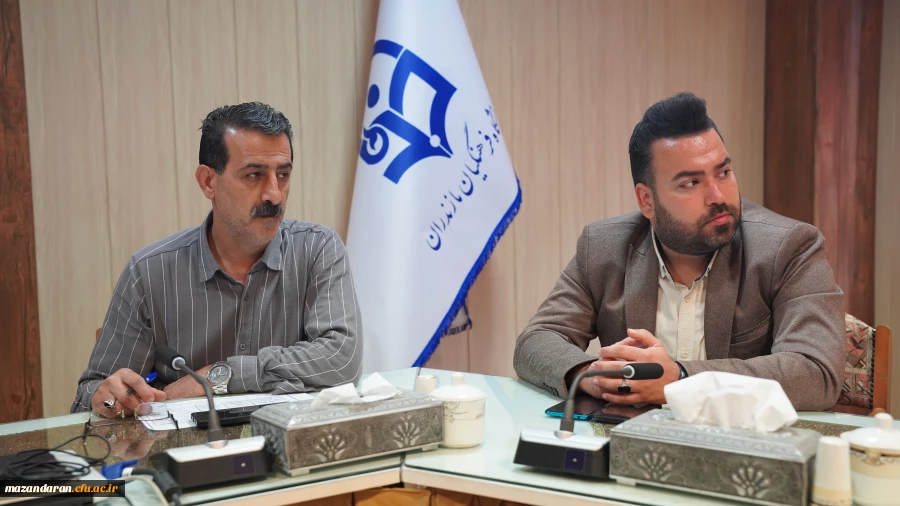 جلسه داخلی واحد توسعه منابع و امور دانشجویی پردیس دکتر شریعتی ساری 
 3