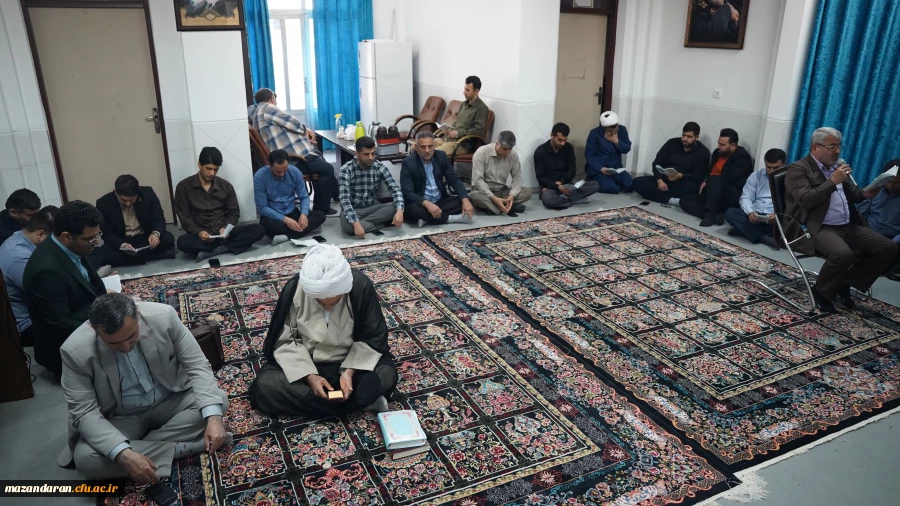 برگزاری مراسم هفتگی زیارت عاشورا در پردیس دکتر شریعتی ساری 2