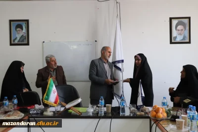 برگزاری جلسه شورای اداری پردیس و مراکز تابعه

برگزاری جلسه شورای اداری پردیس و مراکز تابعه