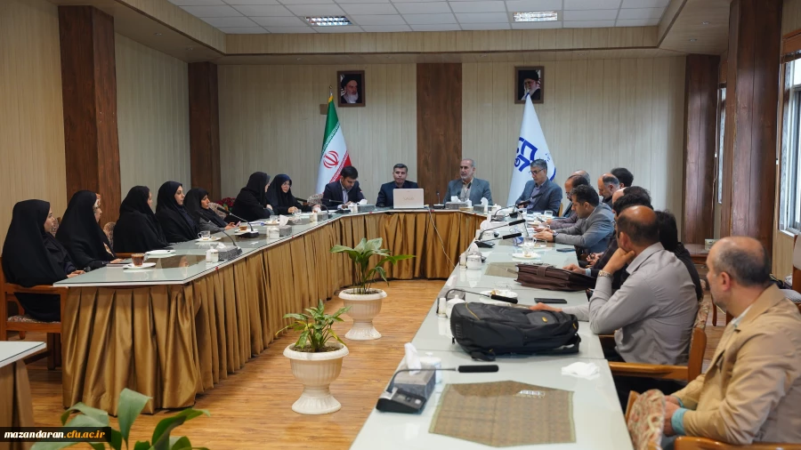 برگزاری شورای آموزش و پژوهش مدیریت امور پردیس های استان مازندران
 11