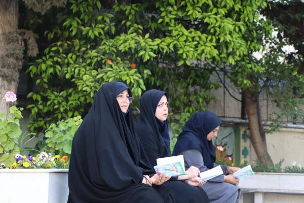 برگزاری مراسم قرائت دعای توسل

 2