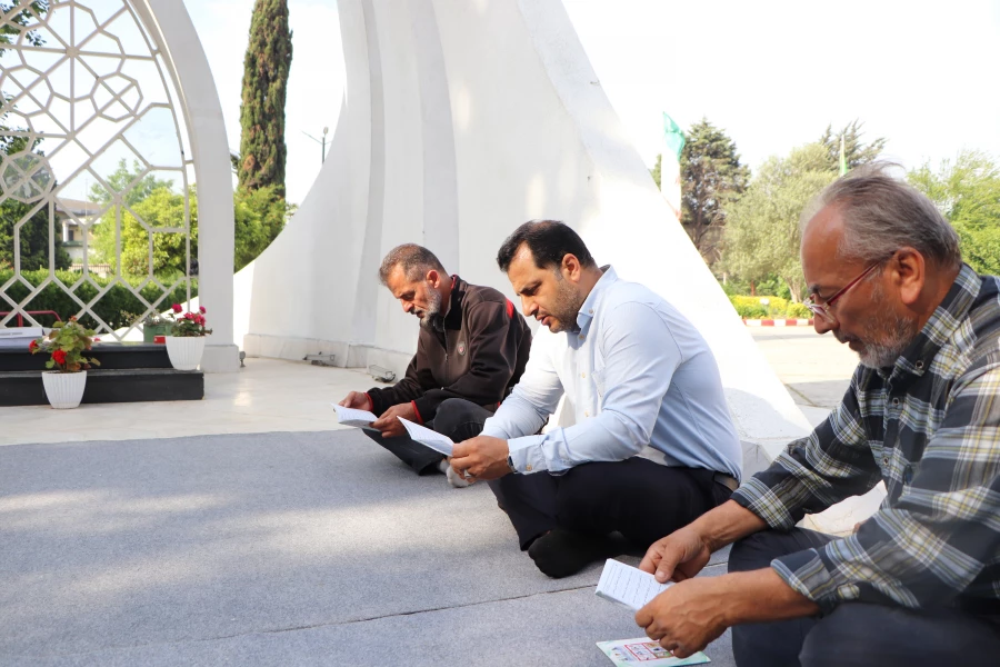 برگزاری مراسم قرائت دعای توسل

 3