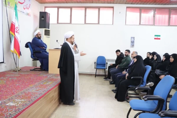 دوره معراج با رویکرد آشنایی با معارف نماز، قرآن و مهدویت مختص دانشجو معلمان ورودی سال ۱۴۰۳ 7