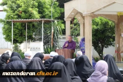 اهدای یک جلد کلام الله مجید از سوی دفتر مقام معظم رهبری به نو دانشجو معلمان مرکز بیت الهدی آمل
 6