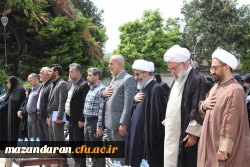 اهدای یک جلد کلام الله مجید از سوی دفتر مقام معظم رهبری به نو دانشجو معلمان مرکز بیت الهدی آمل
 10