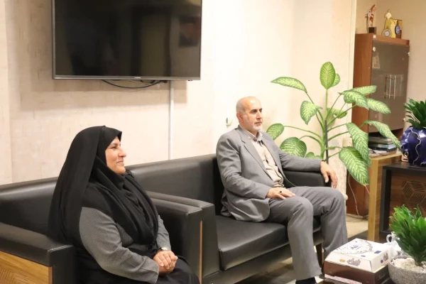 دیدار رئیس دانشگاه فرهنگیان مازندران با فرماندار شهرستان آمل
 3