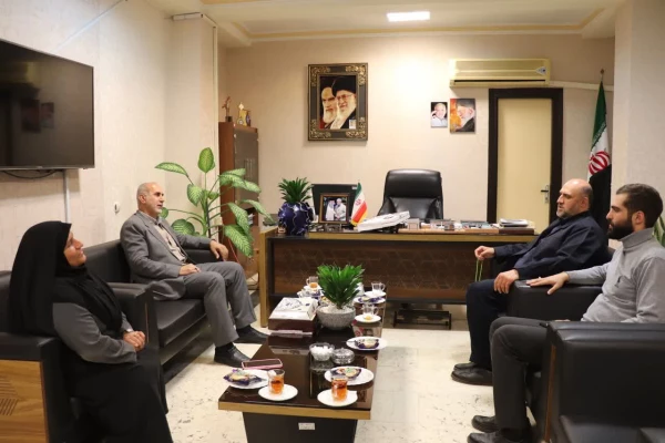 دیدار رئیس دانشگاه فرهنگیان مازندران با فرماندار شهرستان آمل
 4