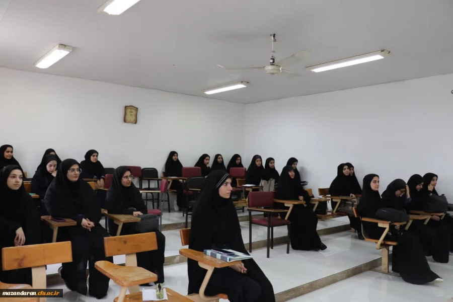 بازدید رئیس دانشگاه فرهنگیان مازندران از کلاس های درس مرکز بیت الهدی آمل 4