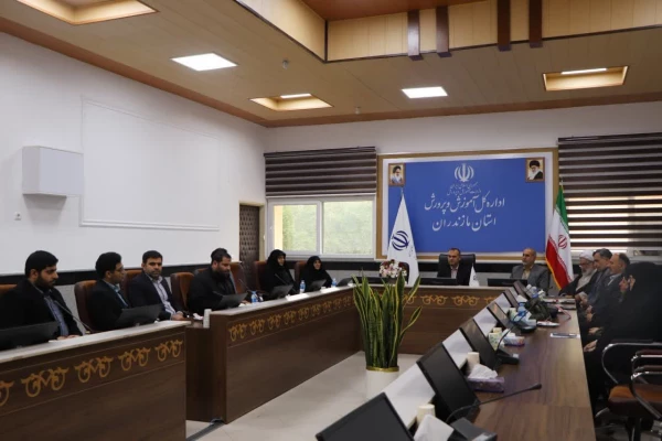 دیدار اعضای هیات رئیسه دانشگاه فرهنگیان مازندران با مدیرکل آموزش و پرورش مازندران 11