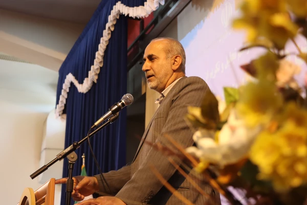 برگزاری مراسم تقدیر از برگزیدگان مسابقه قرآنی “سی آیه، سی پیام” 
 2