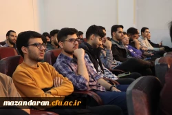 برگزاری مراسم تقدیر از برگزیدگان مسابقه قرآنی “سی آیه، سی پیام” 
 4