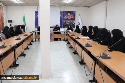 جلسه دبیران کانونها و انجمن ها با دابویی رئیس مرکز