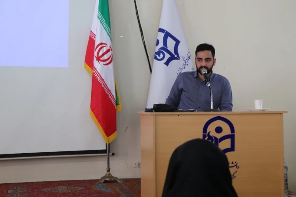 کرسی آزاد اندیشی باموضوع استعمار 2