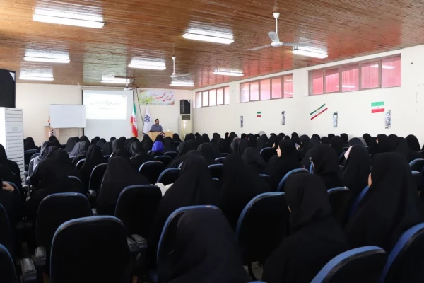 کرسی آزاد اندیشی باموضوع استعمار 6