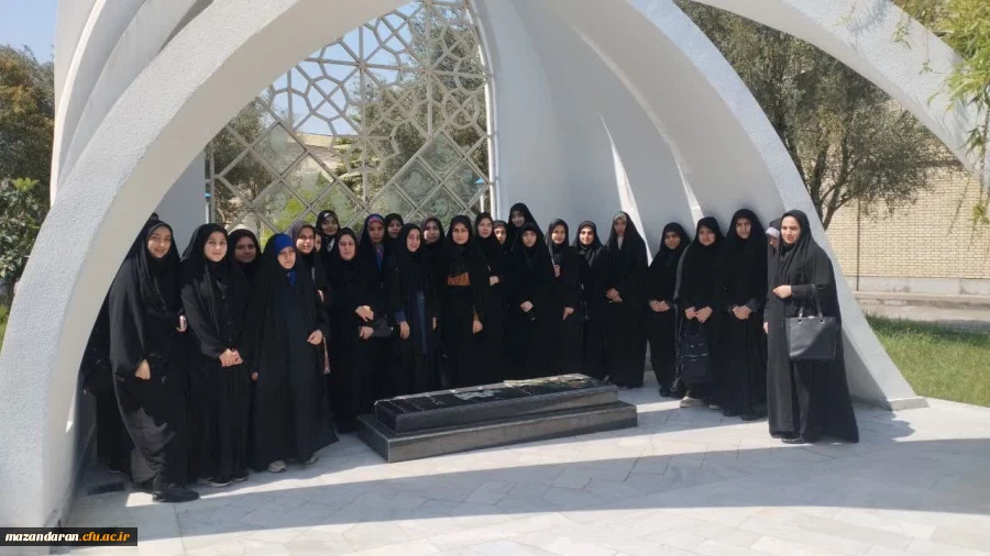 شرکت کارکنان و دانشجومعلمان مرکز حضرت فاطمه(س)قائمشهر در مراسم تجلیل از مسابقه زندگی با آیه  ها 2