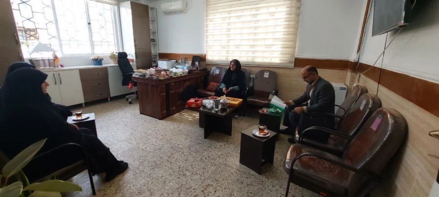 بازدید از مدارس کارورزی توسط دابویی رئیس مرکز حضرت فاطمه(س) و مسئول آموزش 2