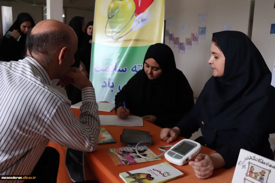 حضور متخصصان و کارشناسان مرکز بهداشت در دانشگاه 6