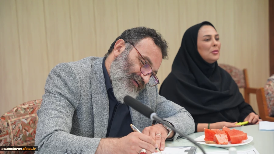 دیدار اعضای هیئت علمی دانشگاه فرهنگیان مازندران با تهیه کنندگان صدا و سیمای مرکز مازندران
 6