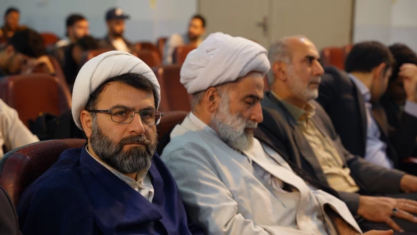 برگزاری مراسم گرامیداشت مقام معلم در پردیس دکتر شریعتی ساری 
 5