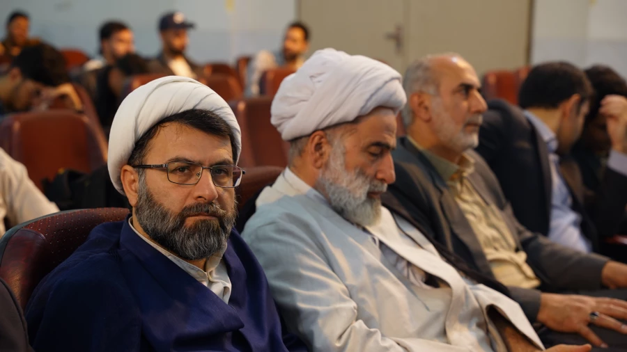 برگزاری مراسم گرامیداشت مقام معلم در پردیس دکتر شریعتی ساری 
 5