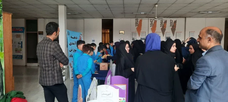 برپایی نمایشگاه دست ساخته های آموزشی_ پژوهشی 6