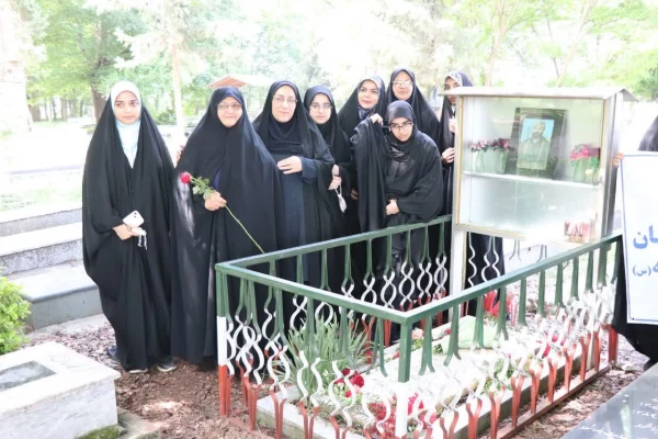 زیارت مزار اولین شهید فرهنگی استان مازندران شهید علی ولیپور به مناسبت هفته معلم و دهه کرامت 6