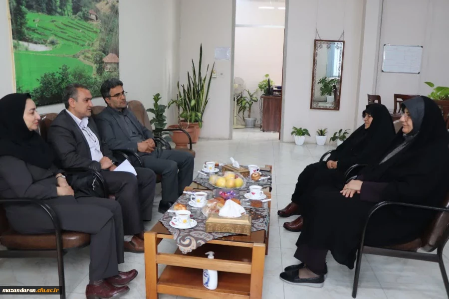 دیدار مسئولین اداره محیط زیست شهرستان قائمشهر با دابویی رئیس دانشگاه فرهنگیان مرکز حضرت فاطمه(س)
 2