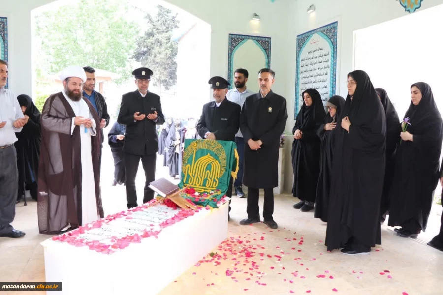 زیارت پرچم متبرک حرم مطهر رضوی 8