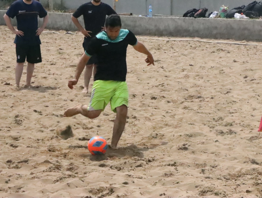 برگزاری کلاس داوری ورزش های بومی محلی در سطح استانی و مسابقه فوتبال ساحلی به مناسب هفته معلم و سراهای دانشجویی در پردیس دکتر شریعتی ساری  3