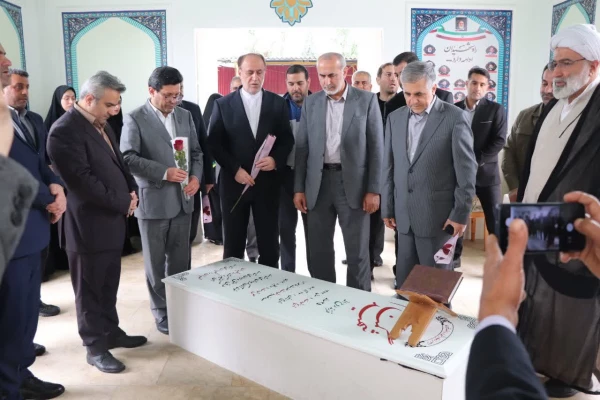 حضور معاون پارلمانی مجلس شورای اسلامی و مسئولان استانی در دانشگاه فرهنگیان مرکز حضرت فاطمه (س) قائمشهر 10