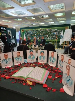 بازدید دانشجومعلمان مرکز حضرت فاطمه(س) قائمشهر از نمایشگاه کتاب تهران 2