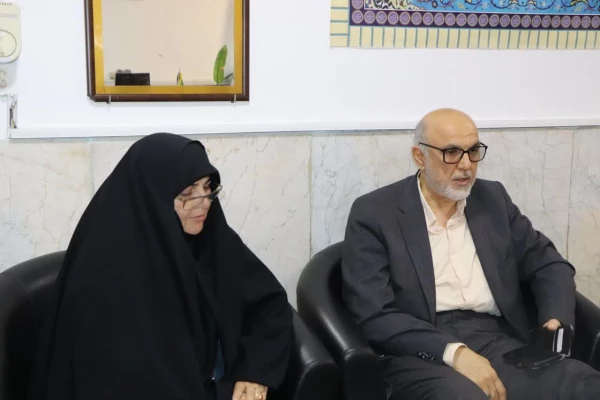 دیدار ریاست دانشگاه فرهنگیان مازندران با معاون مدیرکل حفظ آثار و ارزش های دفاع مقدس و رئیس ستاد حماسه ششم بهمن آمل 7