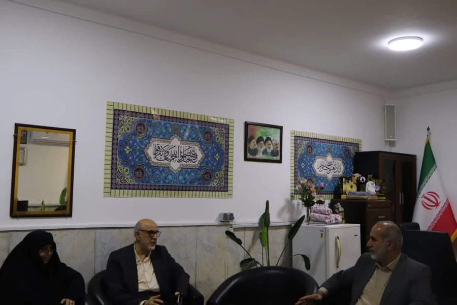 دیدار ریاست دانشگاه فرهنگیان مازندران با معاون مدیرکل حفظ آثار و ارزش های دفاع مقدس و رئیس ستاد حماسه ششم بهمن آمل 8