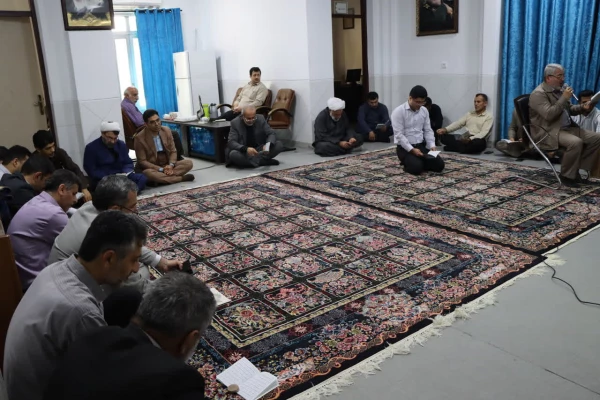 برگزاری مراسم قرائت زیارت عاشورا به همراه تقدیر از کارمندان نمونه دانشگاه فرهنگیان مازندران
 7