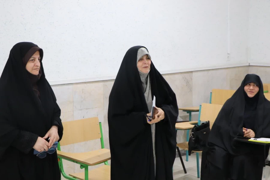 برگزاری نشست تخصصی اساتید در پردیس خواهران 6